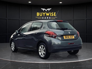 Used Peugeot 208 2016 for sale - 76492339: Photo