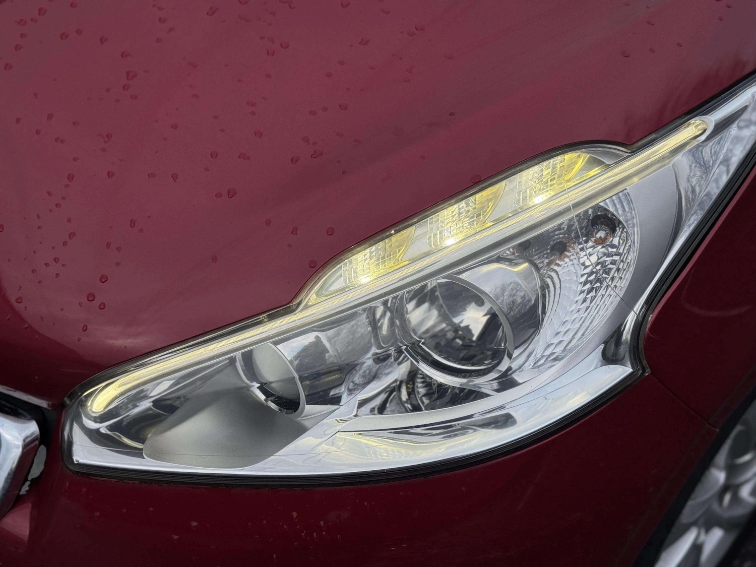 Used Peugeot 208 2014 for sale - 77393692: Photo 10