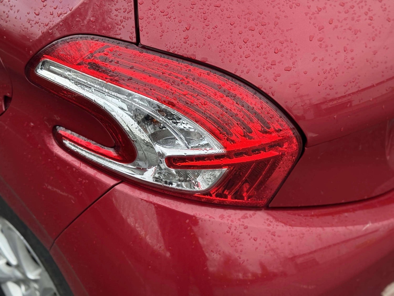 Used Peugeot 208 2014 for sale - 77393692: Photo 11