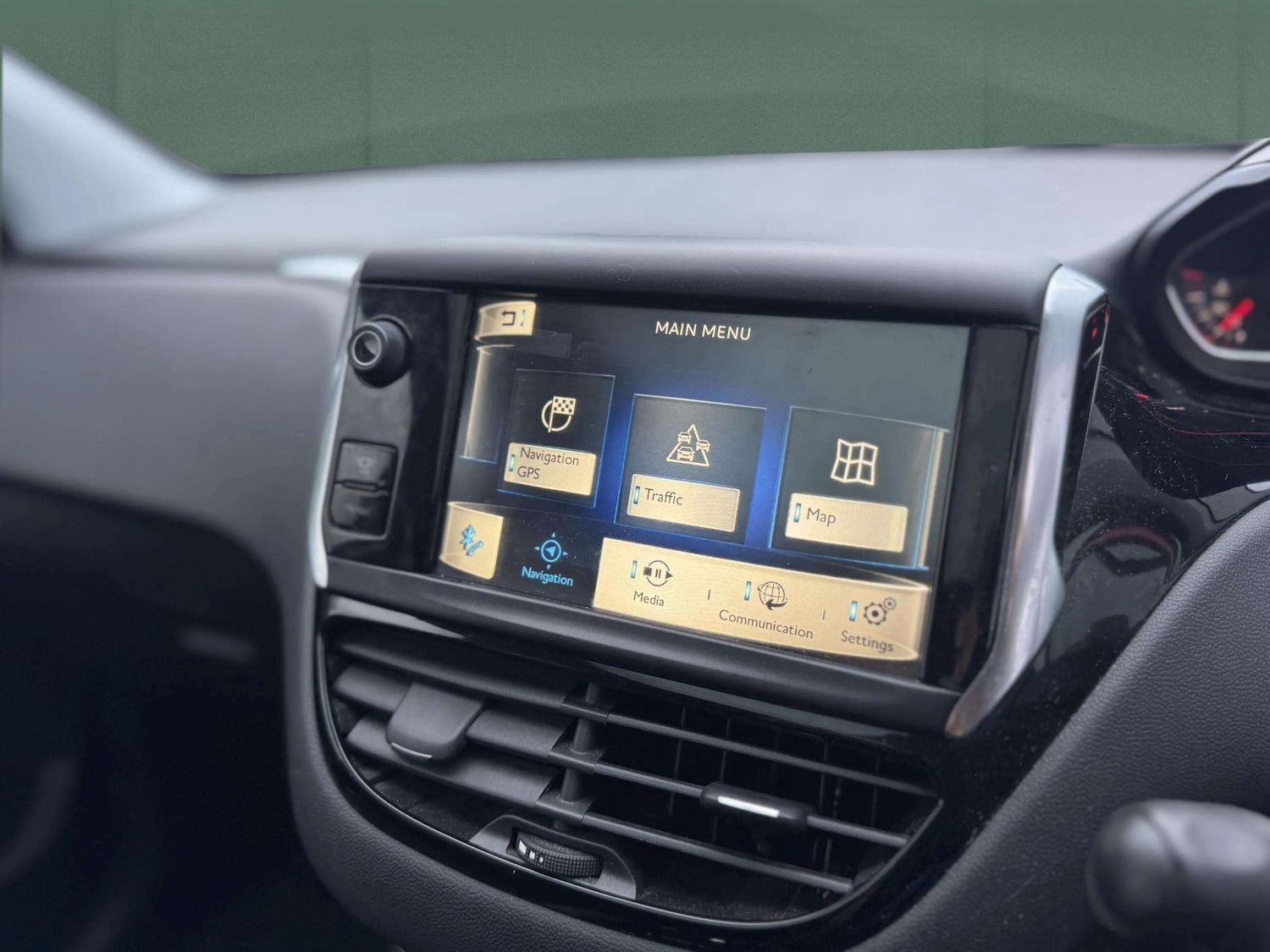 Used Peugeot 208 2014 for sale - 77393692: Photo 18