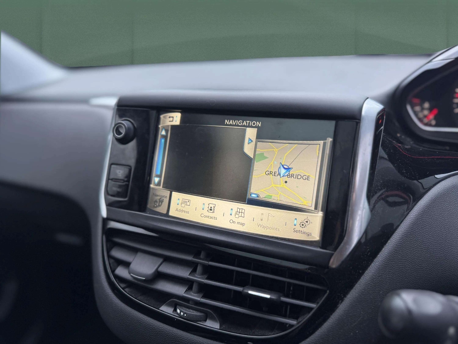 Used Peugeot 208 2014 for sale - 77393692: Photo 19