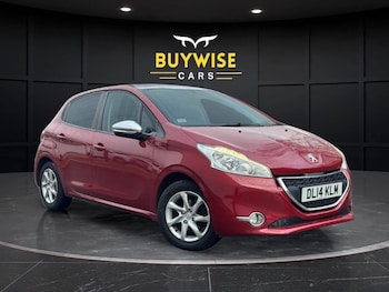 Used Peugeot 208 2014 for sale - 77393692: Photo