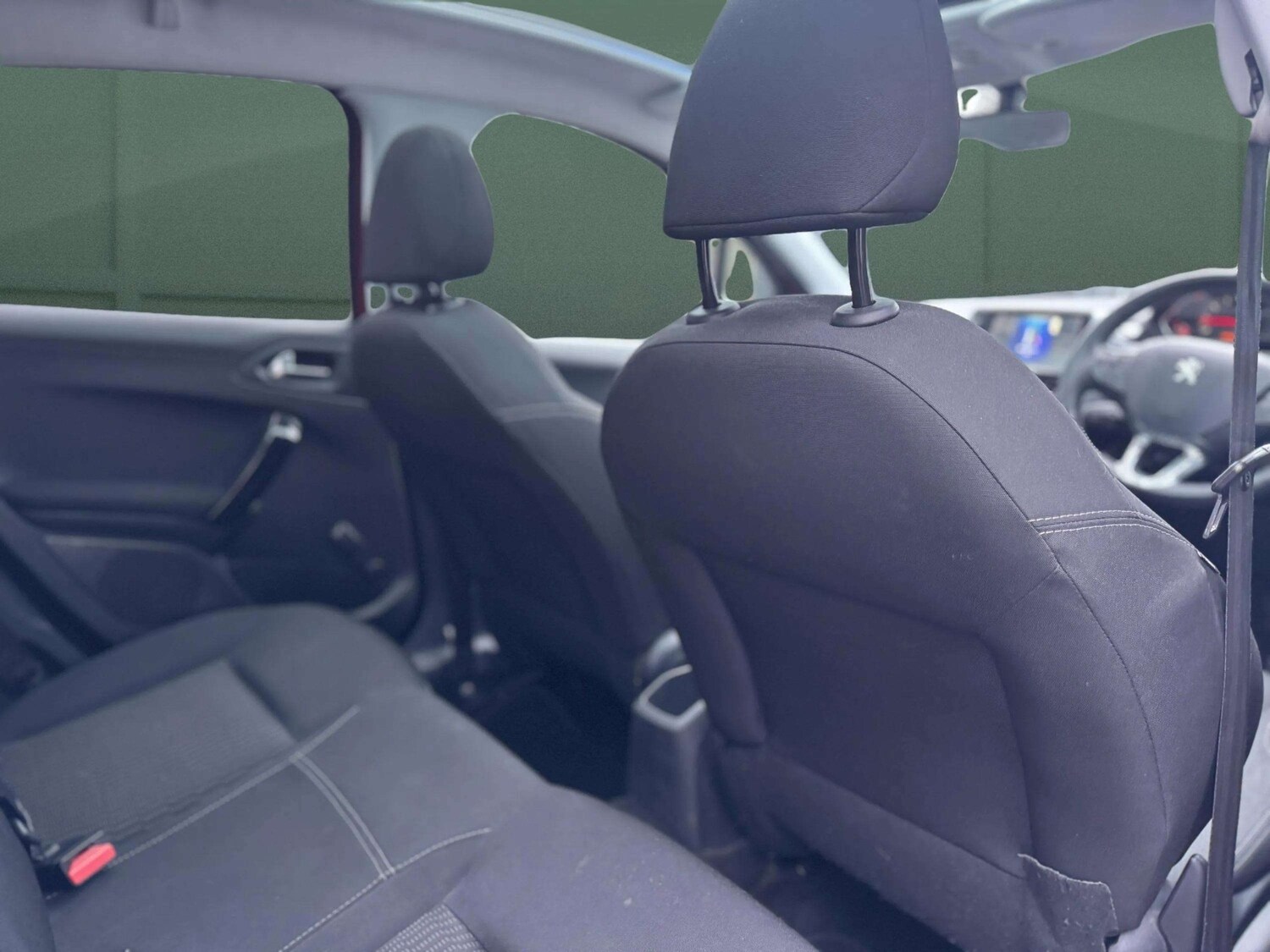 Used Peugeot 208 2014 for sale - 77393692: Photo 33