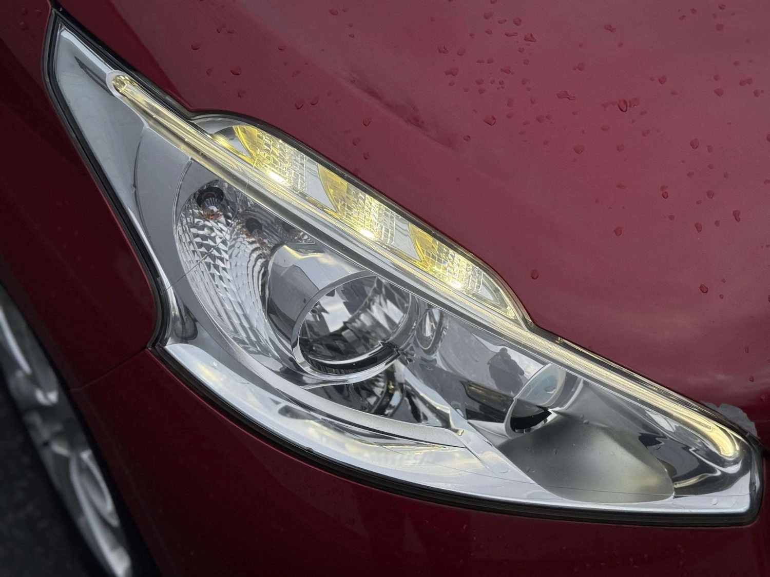 Used Peugeot 208 2014 for sale - 77393692: Photo 9