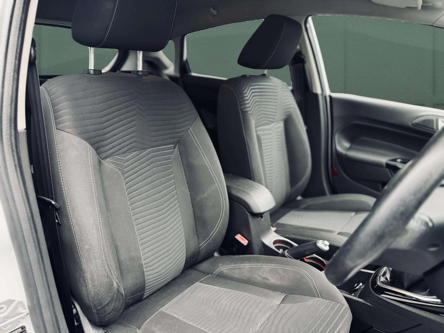 Used Ford Fiesta 2015 for sale - 76815647: Photo 10