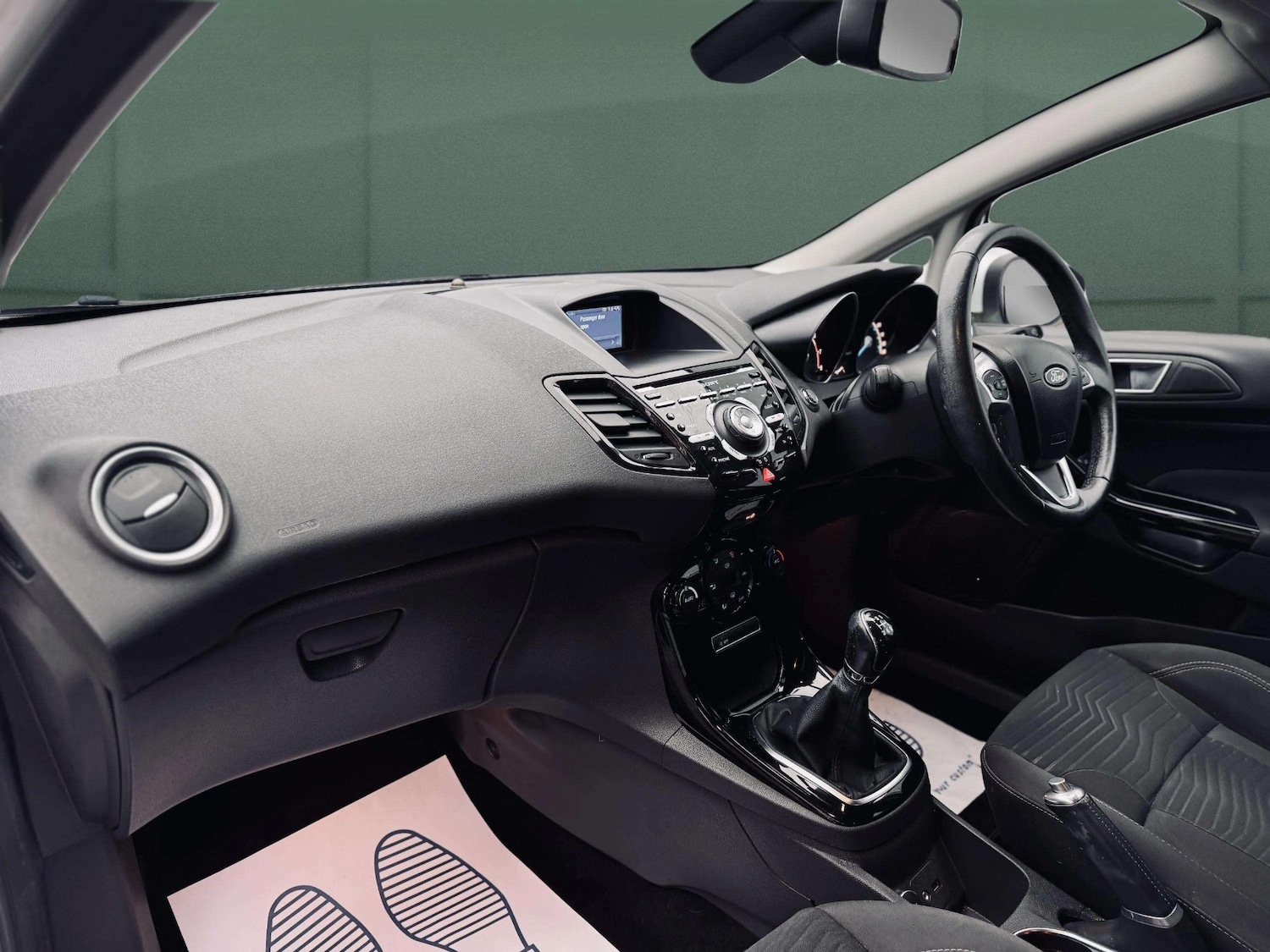 Used Ford Fiesta 2015 for sale - 76815647: Photo 11