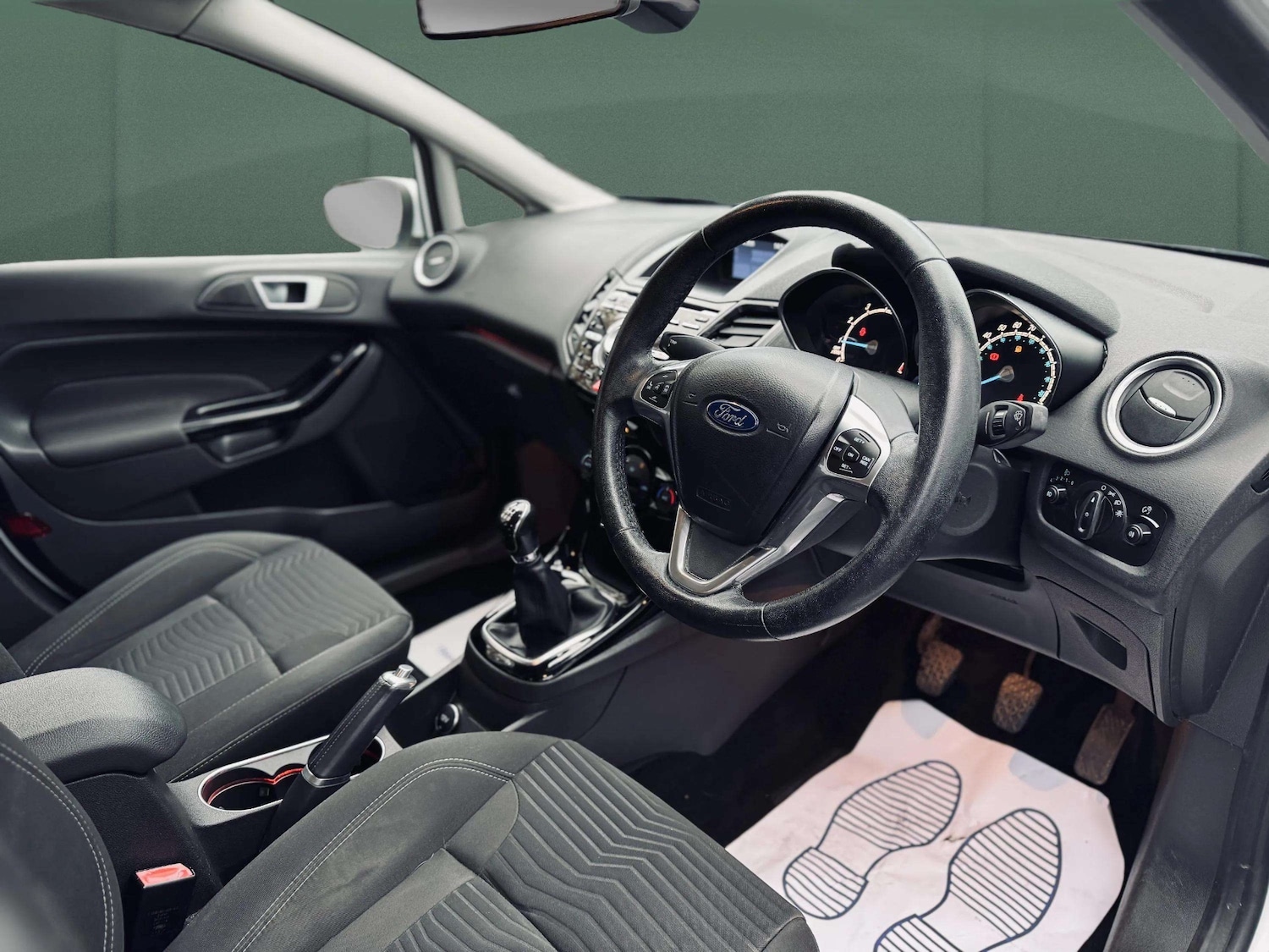 Used Ford Fiesta 2015 for sale - 76815647: Photo 9