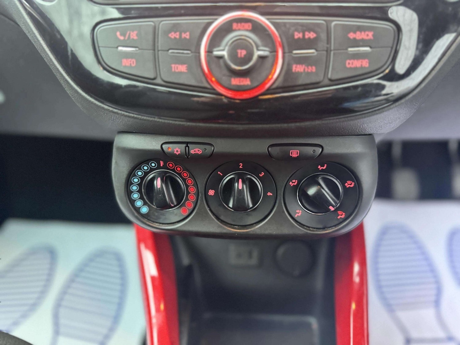 Used Vauxhall ADAM 2013 for sale - 77019496: Photo 21