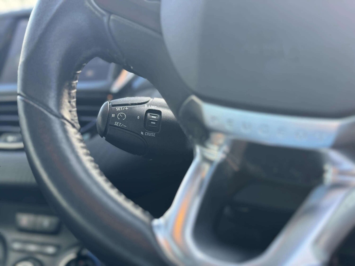 Used Peugeot 208 2016 for sale - 77707998: Photo 28