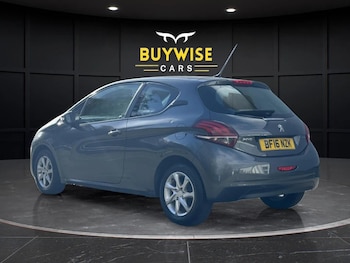 Used Peugeot 208 2016 for sale - 77707998: Photo