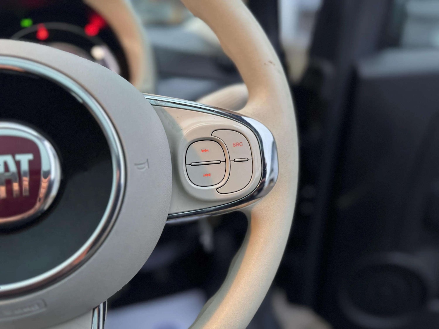 Used Fiat 500 2018 for sale - 76589935: Photo 28