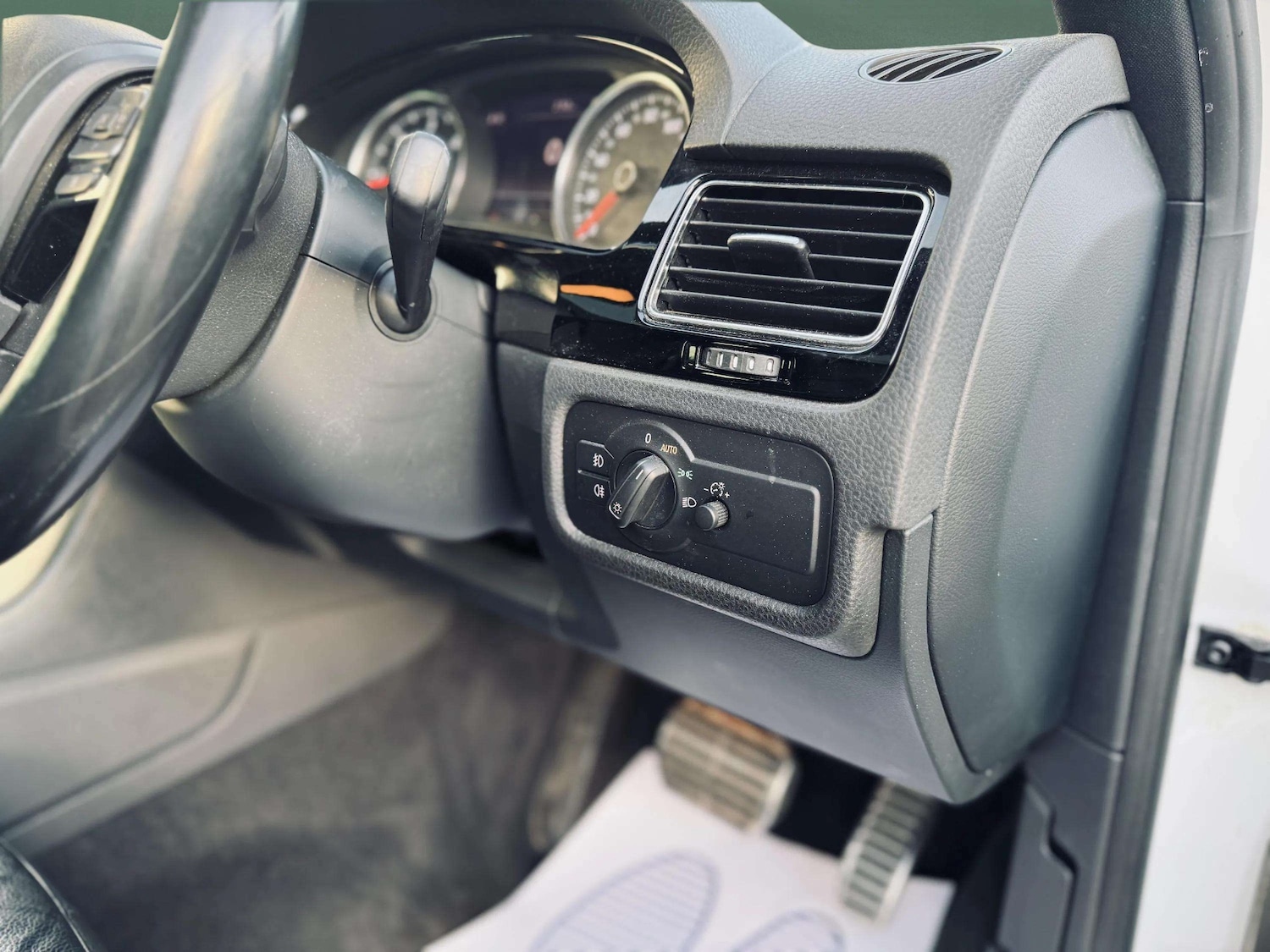 Used Volkswagen Touareg 2014 for sale - 76595243: Photo 38