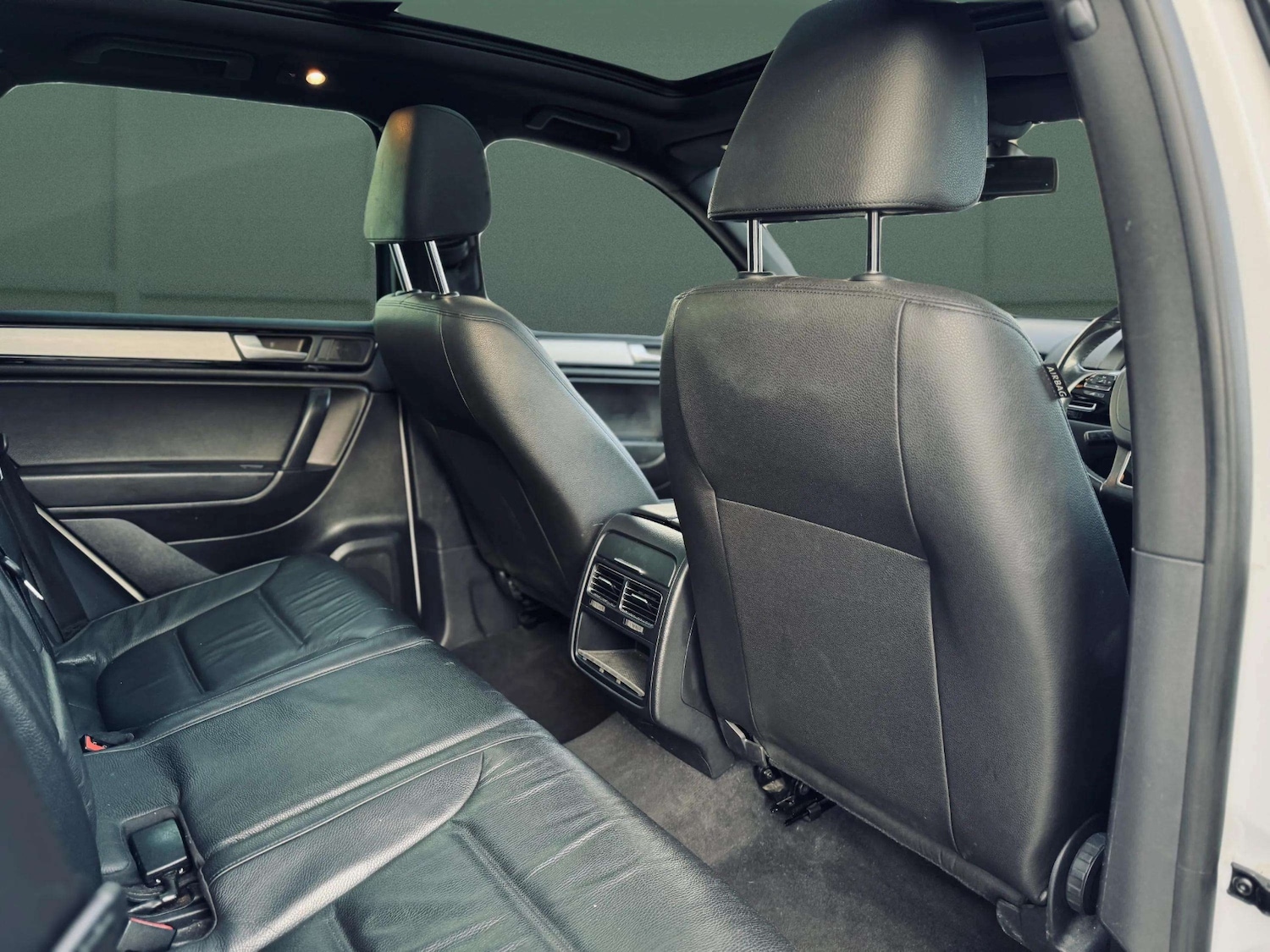 Used Volkswagen Touareg 2014 for sale - 76595243: Photo 44