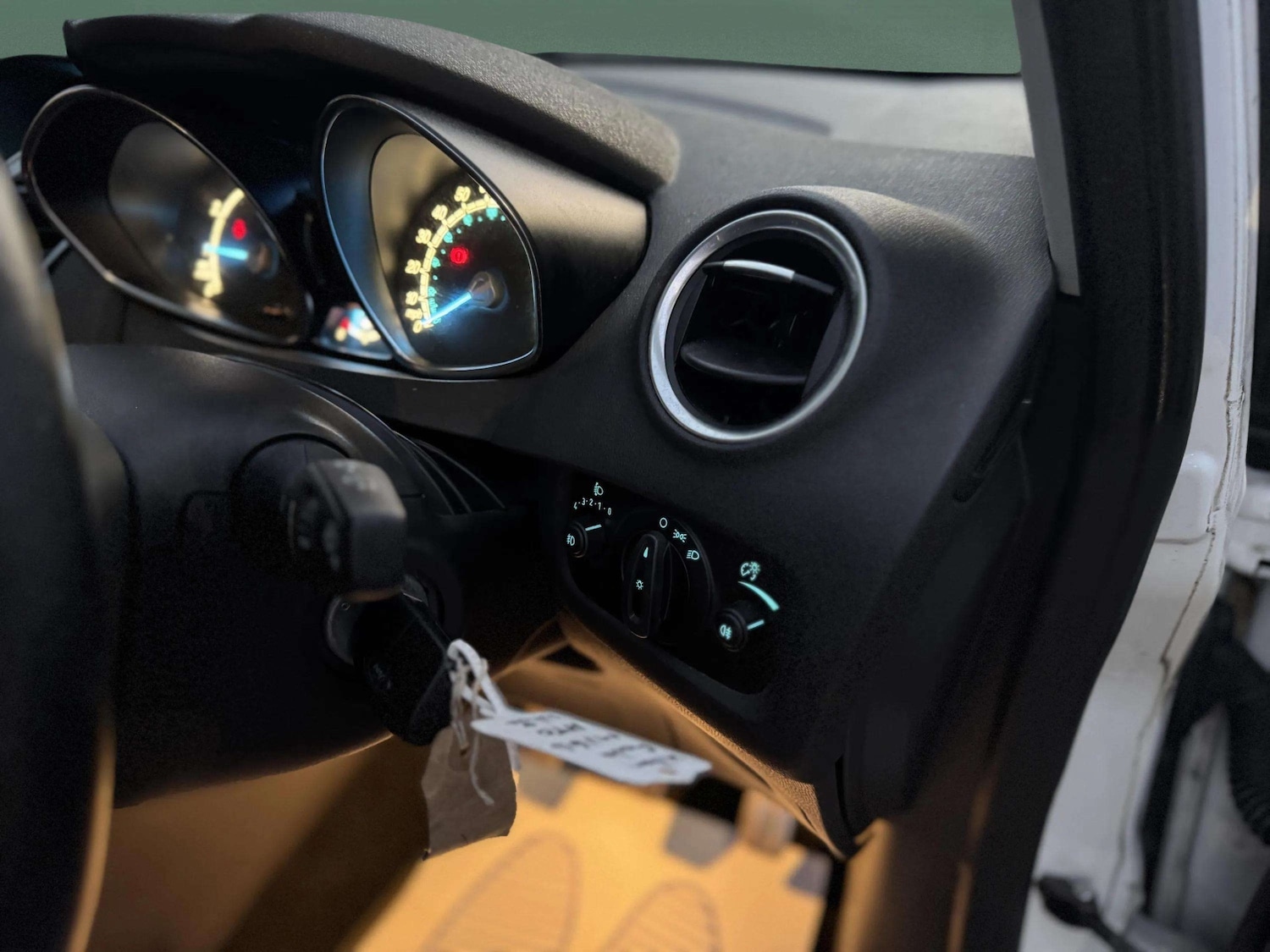 Used Ford Fiesta 2014 for sale - 76895034: Photo 19