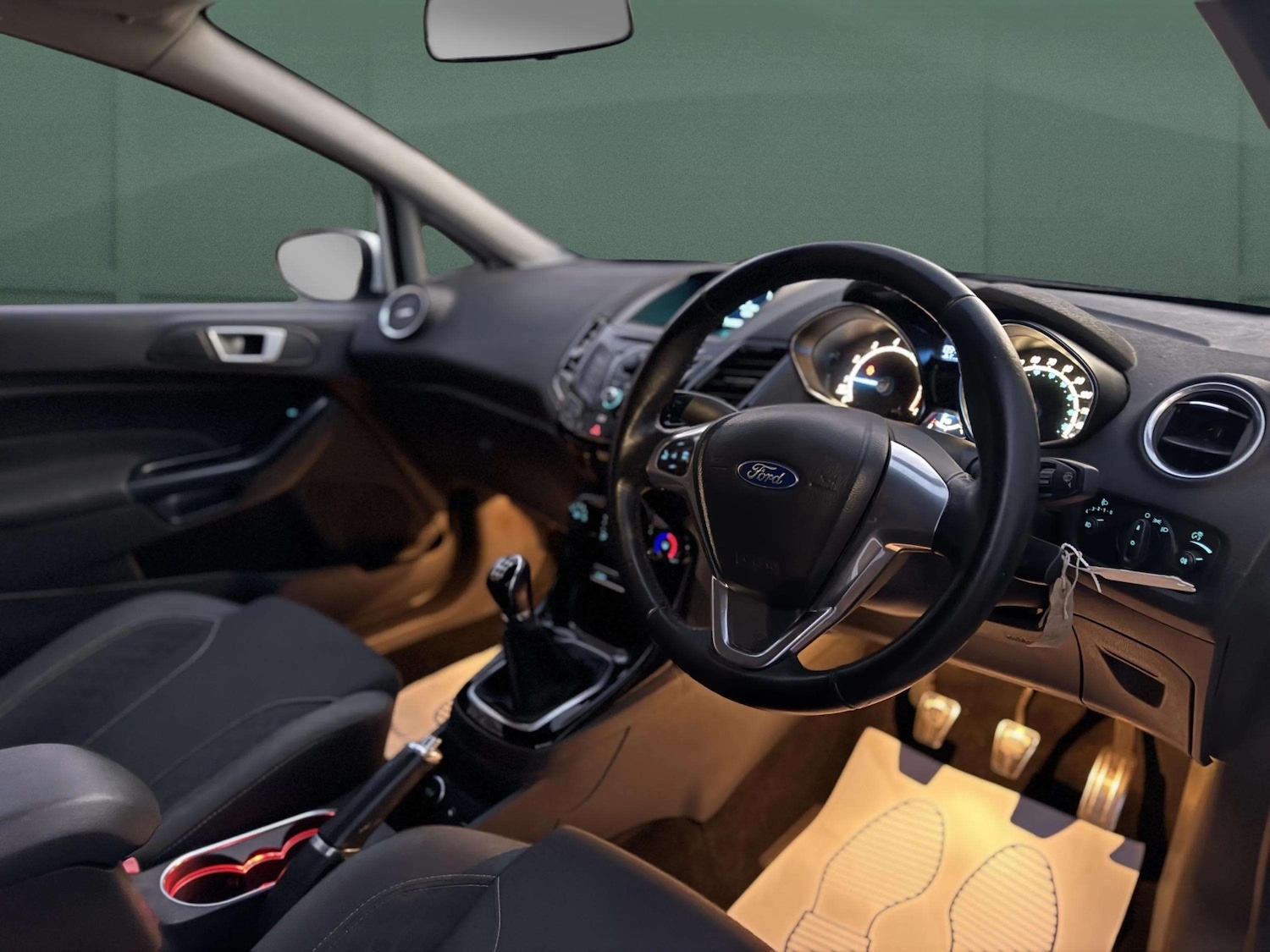 Used Ford Fiesta 2014 for sale - 76895034: Photo 9