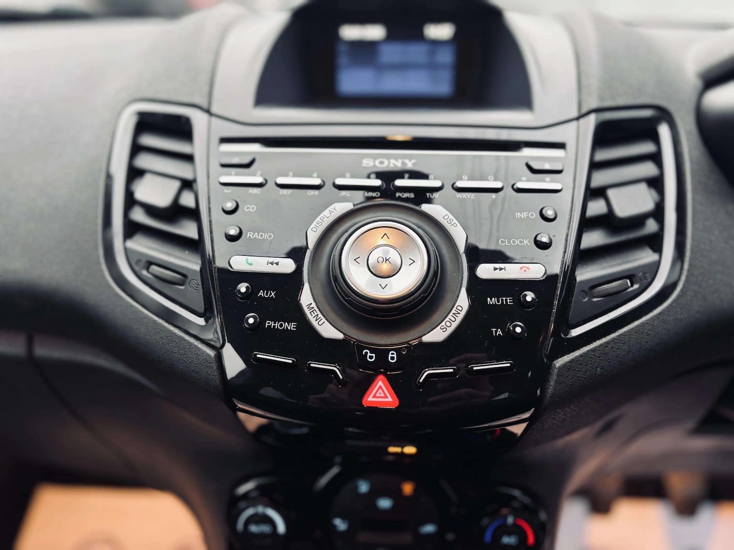 Used Ford Fiesta 2014 for sale - 77183271: Photo 21