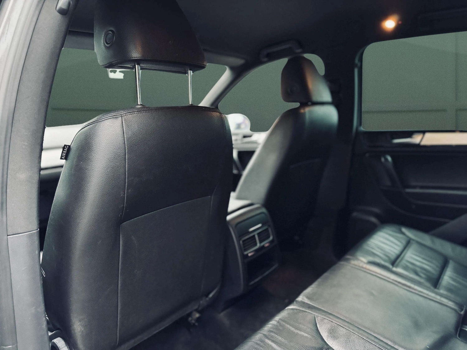 Used Volkswagen Touareg 2013 for sale - 76344613: Photo 28