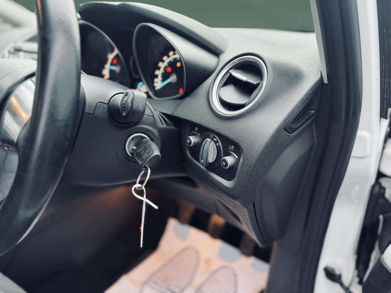 Used Ford Fiesta 2013 for sale - 77357591: Photo 21