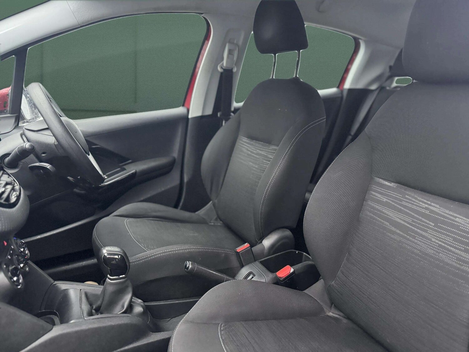 Used Peugeot 208 2016 for sale - 77564255: Photo 12