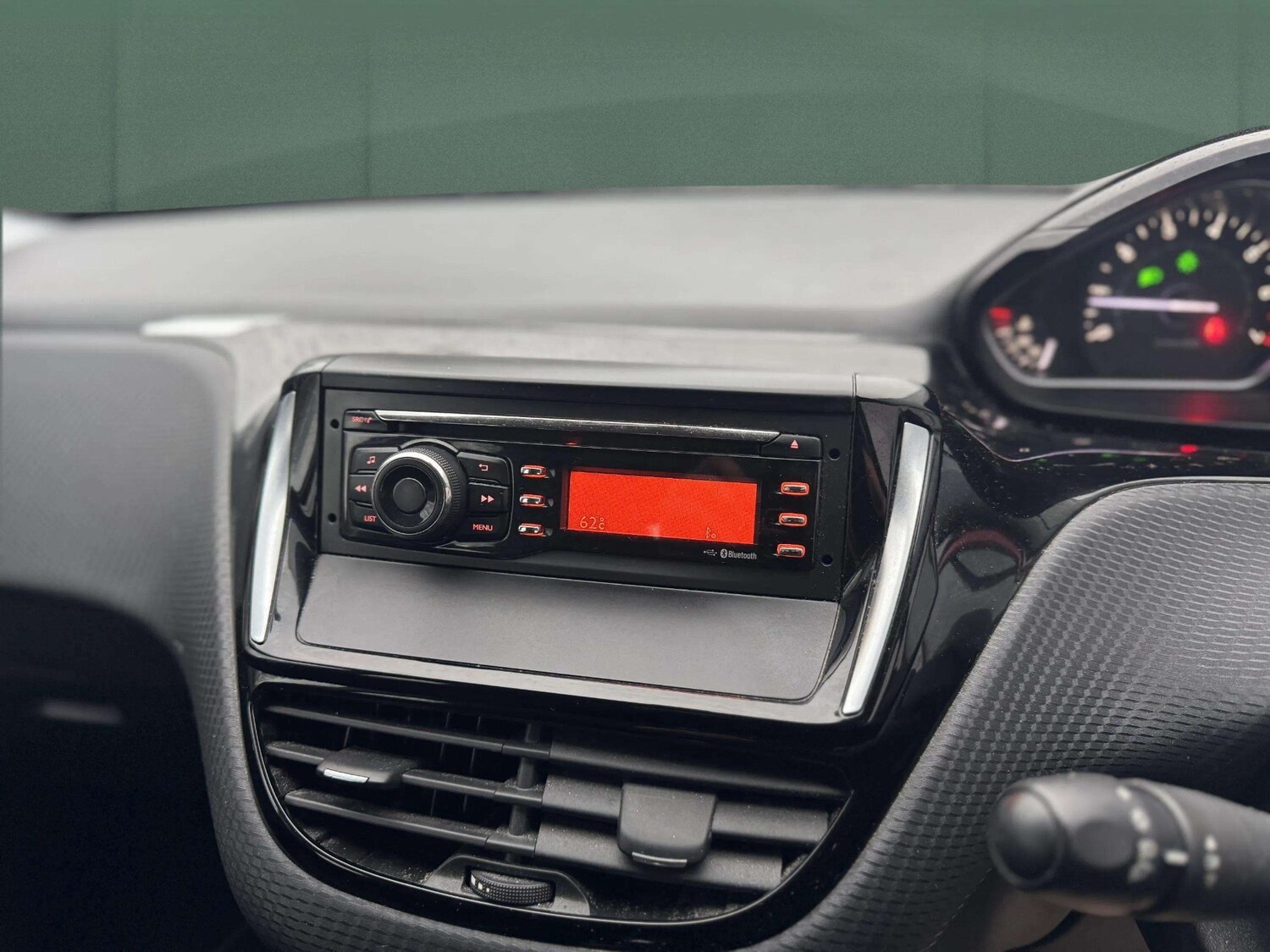 Used Peugeot 208 2016 for sale - 77564255: Photo 20