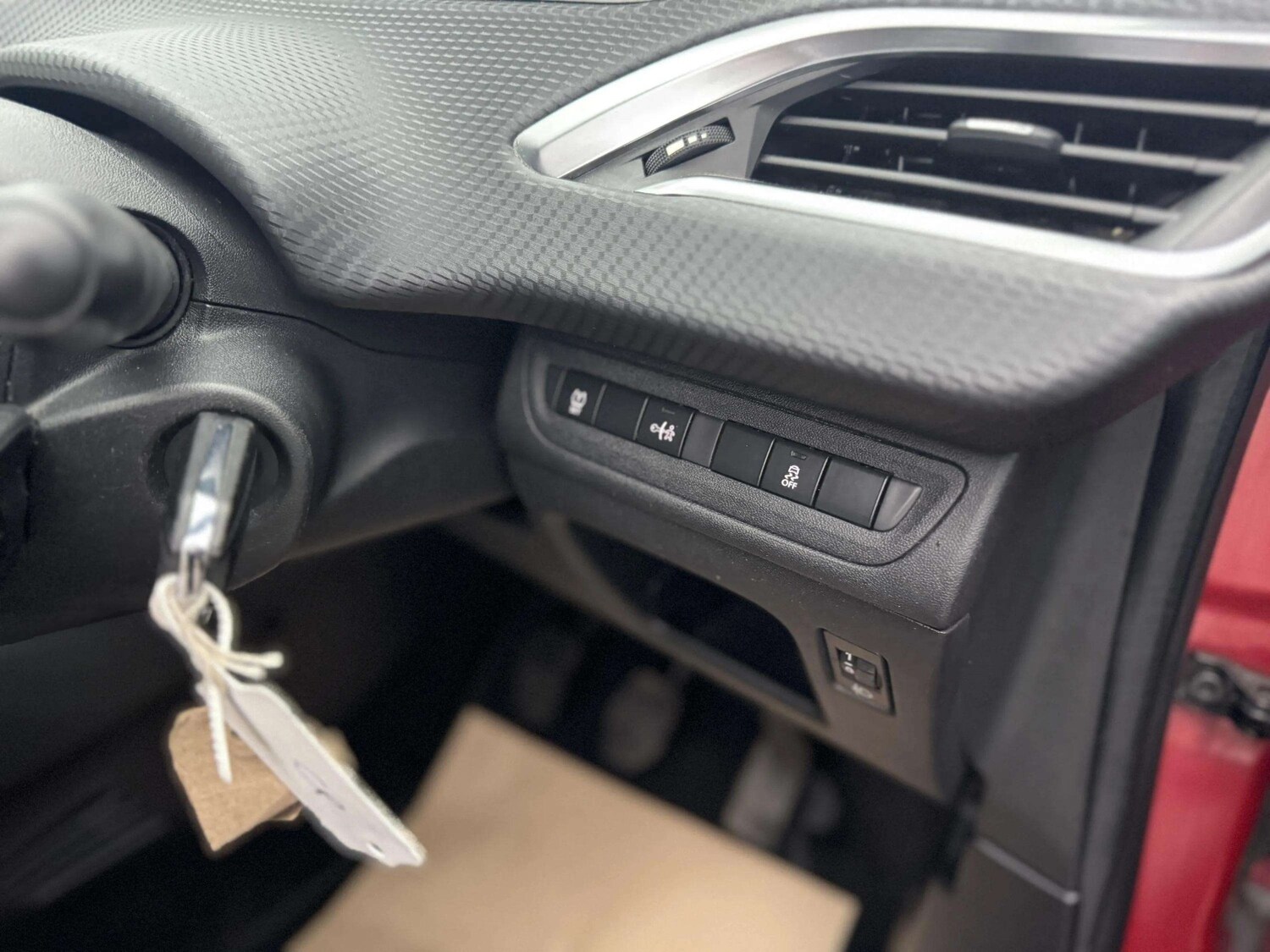 Used Peugeot 208 2016 for sale - 77564255: Photo 21