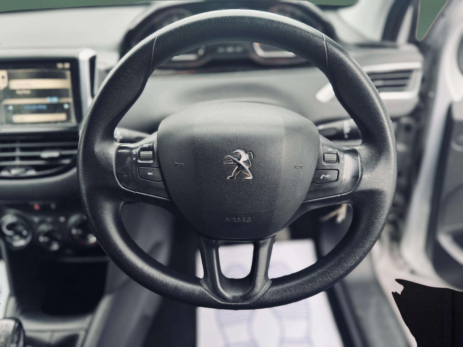 Used Peugeot 208 2012 for sale - 77399351: Photo 21