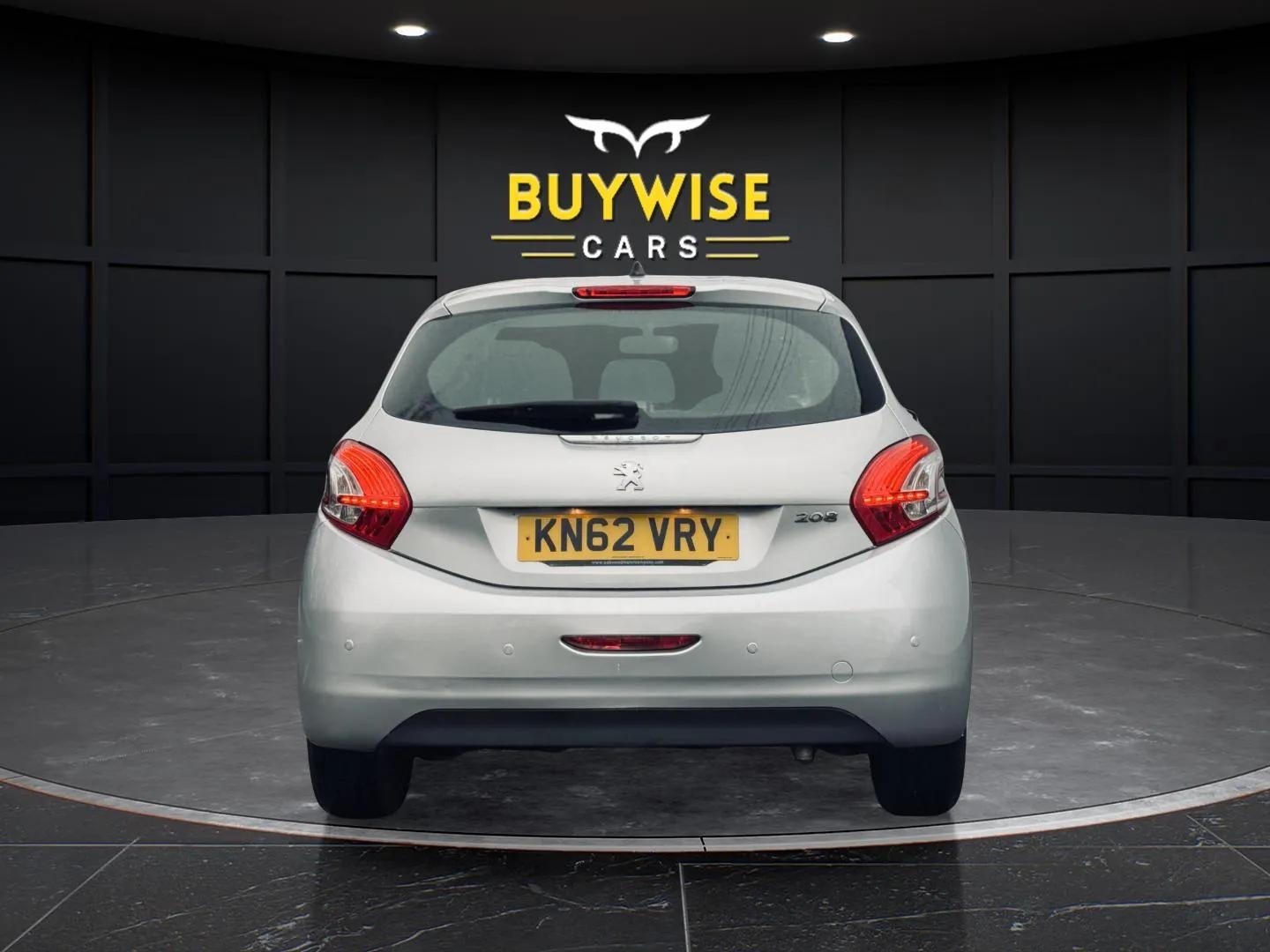 Used Peugeot 208 2012 for sale - 77399351: Photo 8