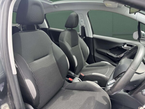 Used Peugeot 208 2014 for sale - 75582711: Photo 10