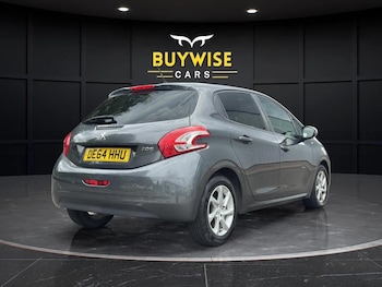 Used Peugeot 208 2014 for sale - 75582711: Photo