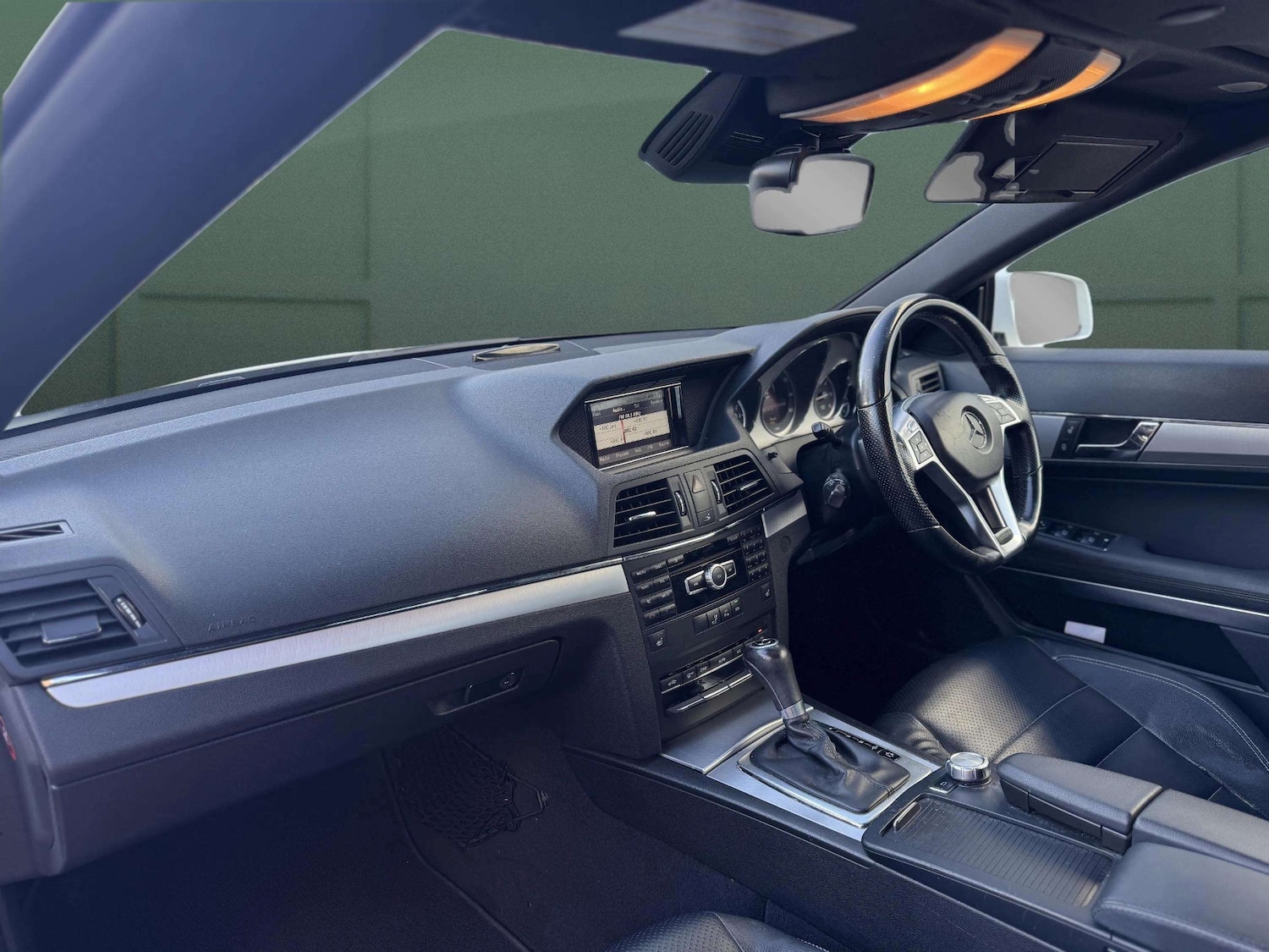 Used Mercedes-Benz E Class 2013 for sale - 76777366: Photo 40