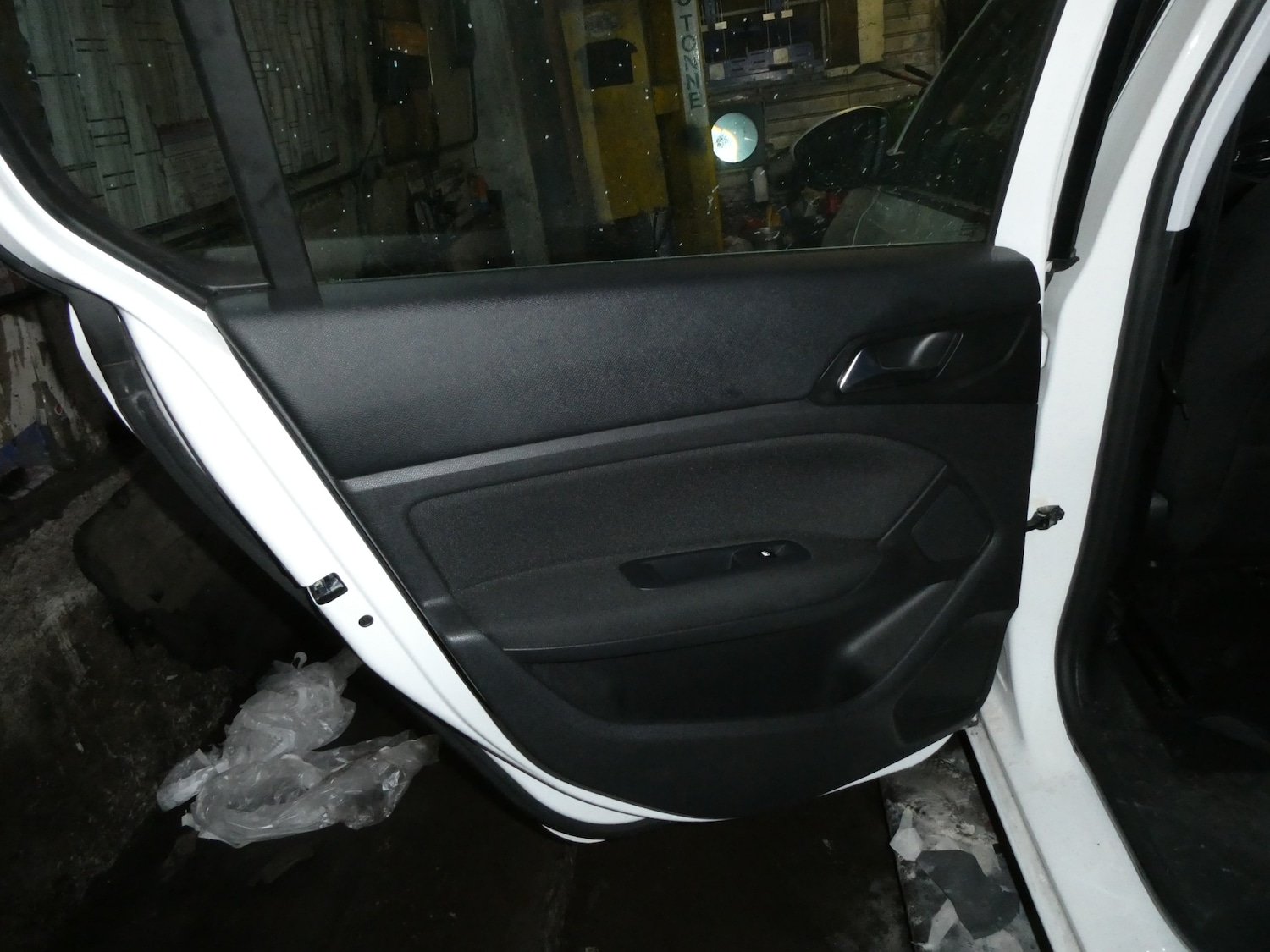 Used Peugeot 308 2014 for sale - 77528026: Photo 13