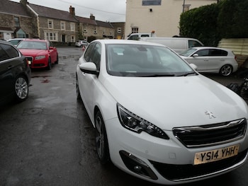 Used Peugeot 308 2014 for sale - 77528026: Photo