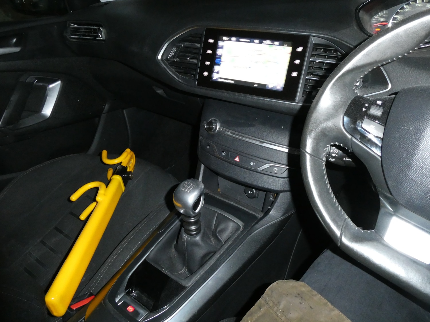 Used Peugeot 308 2014 for sale - 77528026: Photo 8