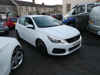 2018 (67) - 1.2 PureTech 110 Access 5dr