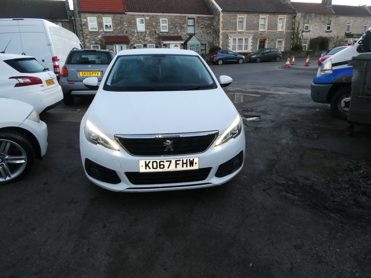 Used Peugeot 308 2018 for sale - 77219843: Photo 2