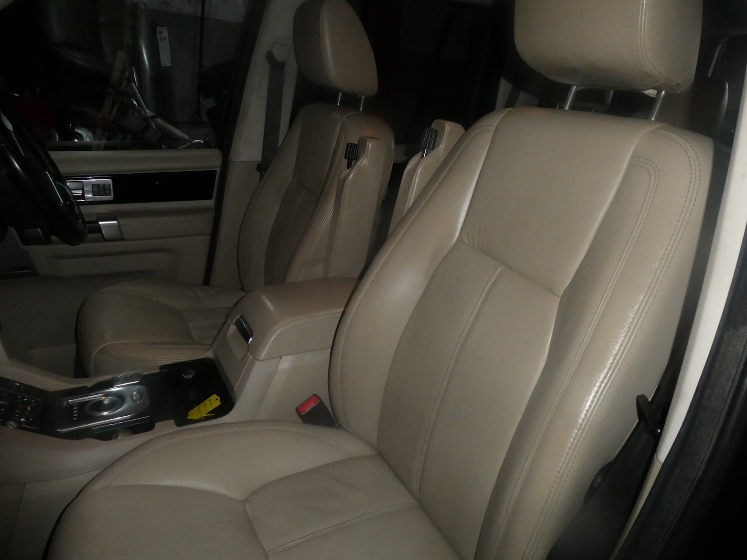 Used Land Rover Discovery 2011 for sale - 76809591: Photo 12