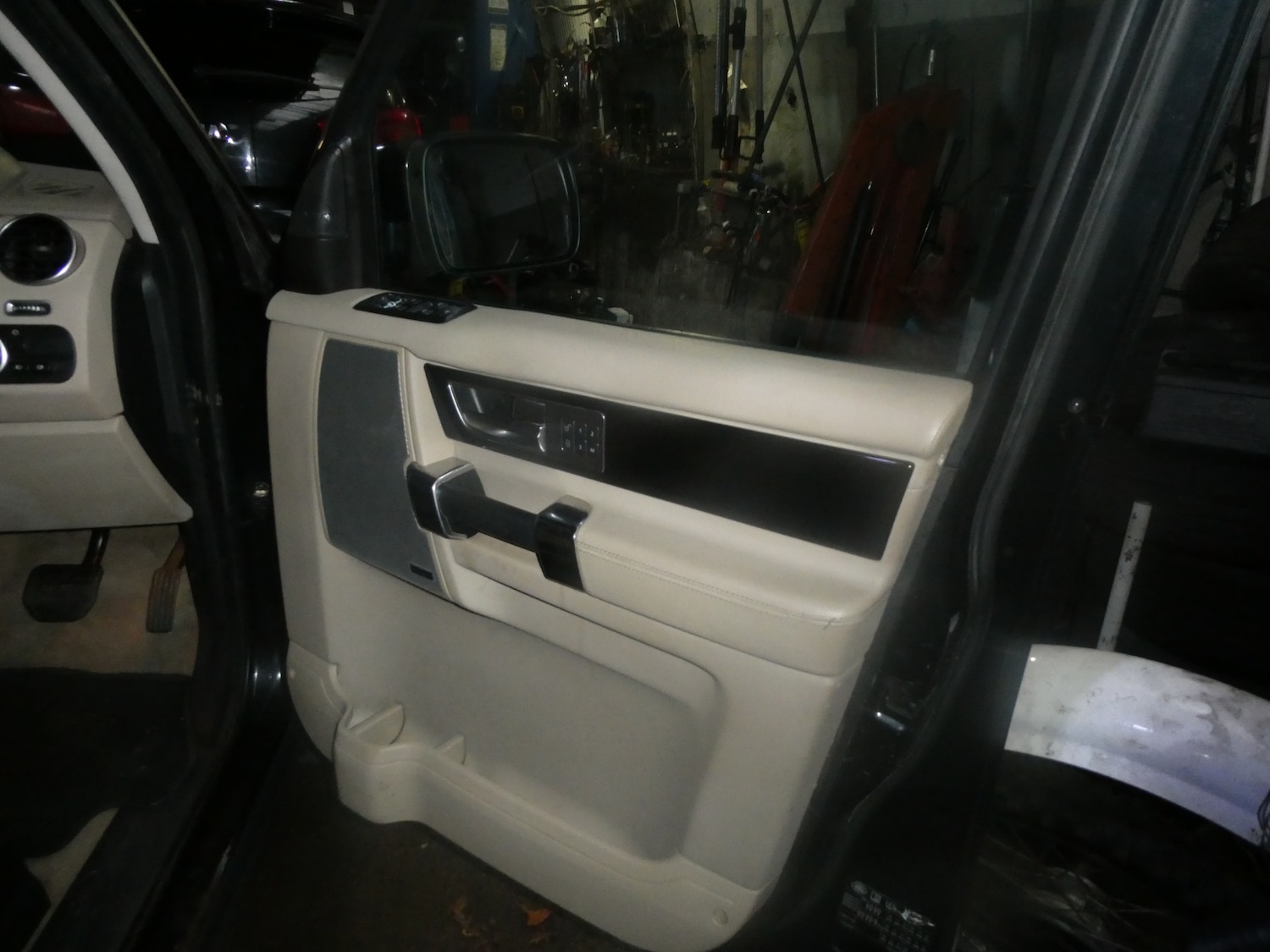 Used Land Rover Discovery 2011 for sale - 76809591: Photo 19