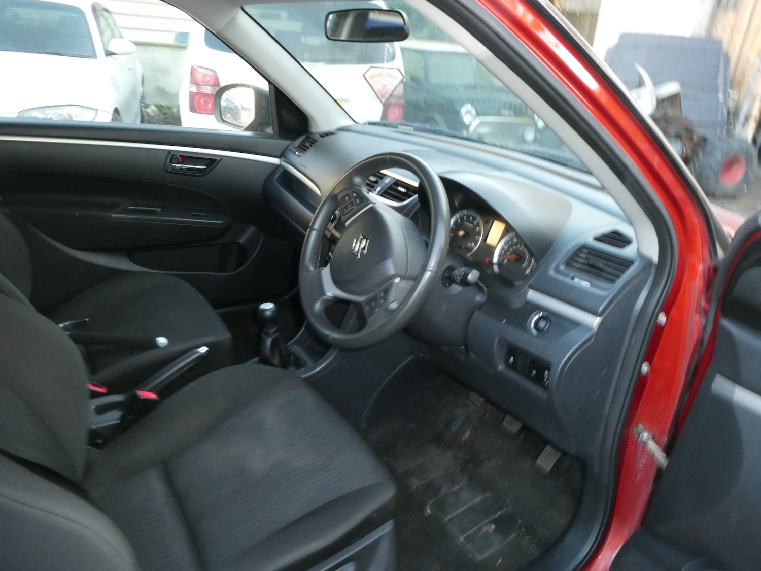 Used Suzuki Swift 2012 for sale - 77918229: Photo 13