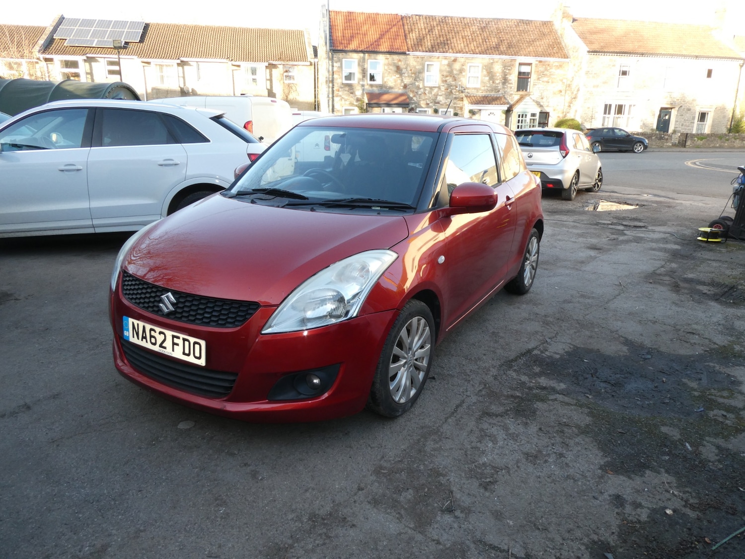 Used Suzuki Swift 2012 for sale - 77918229: Photo 3