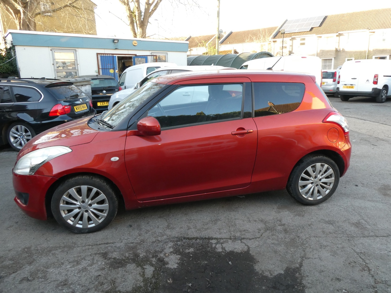 Used Suzuki Swift 2012 for sale - 77918229: Photo 5