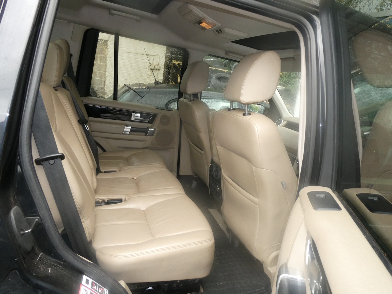 Used Land Rover Discovery 2011 for sale - 76541932: Photo 6