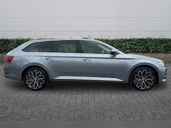 Used Skoda Superb 2020 for sale - 79647122: Photo