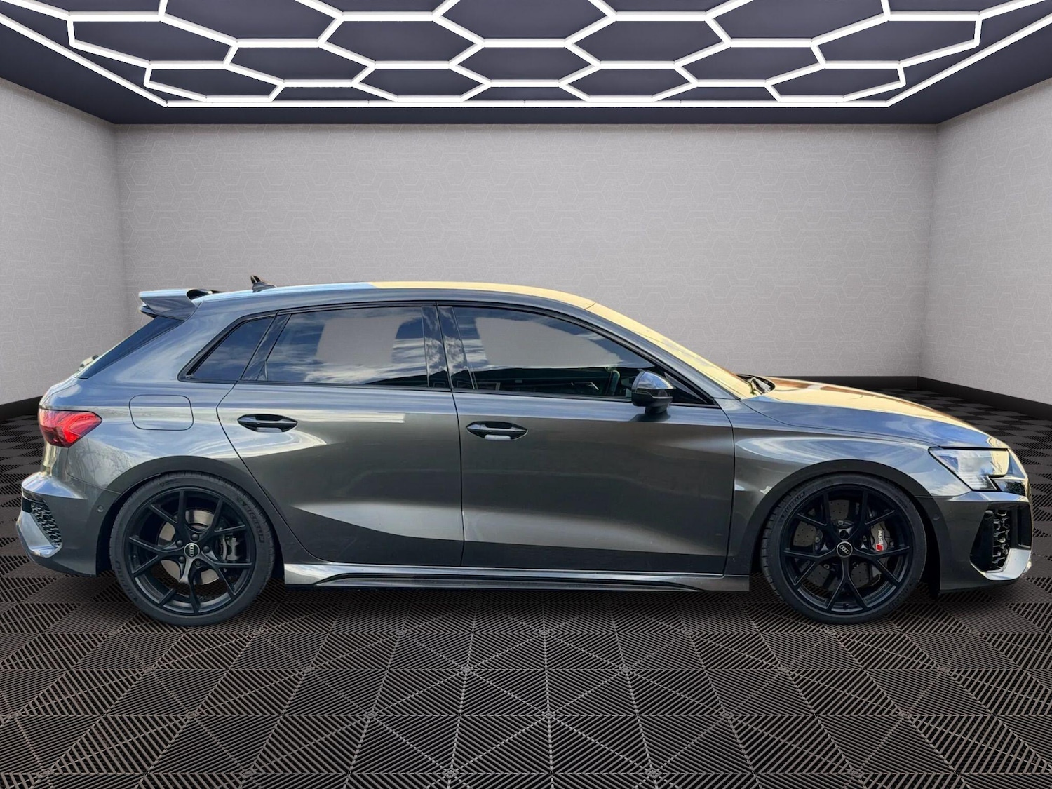 Used Audi RS3 2022 for sale - 76671329: Photo 3