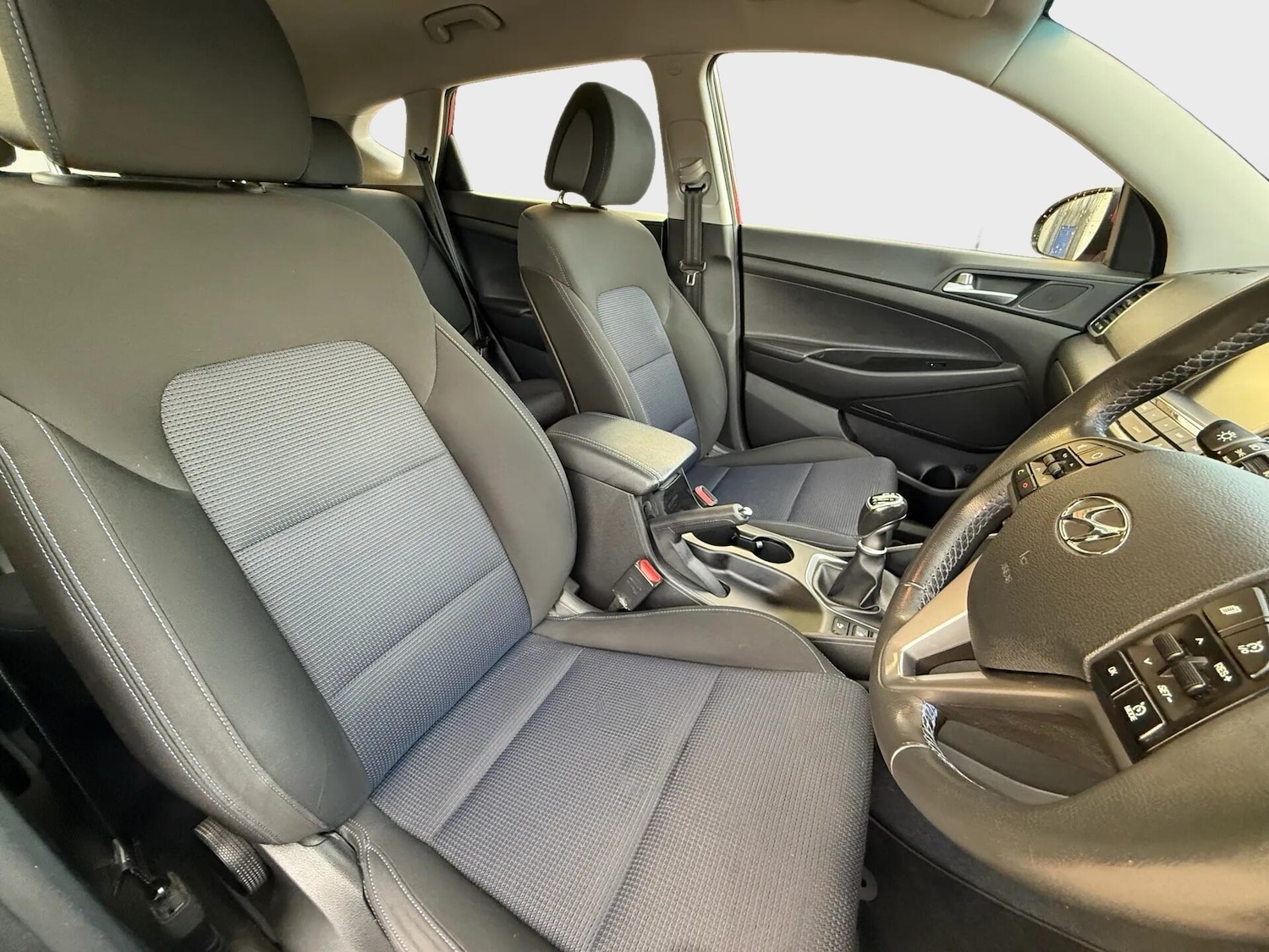 Used Hyundai TUCSON 2017 for sale - 76071850: Photo 16