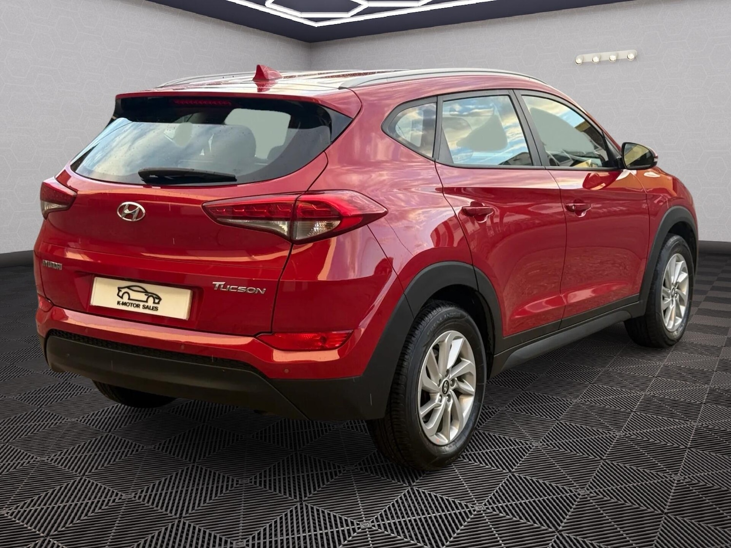 Used Hyundai TUCSON 2017 for sale - 76071850: Photo 4