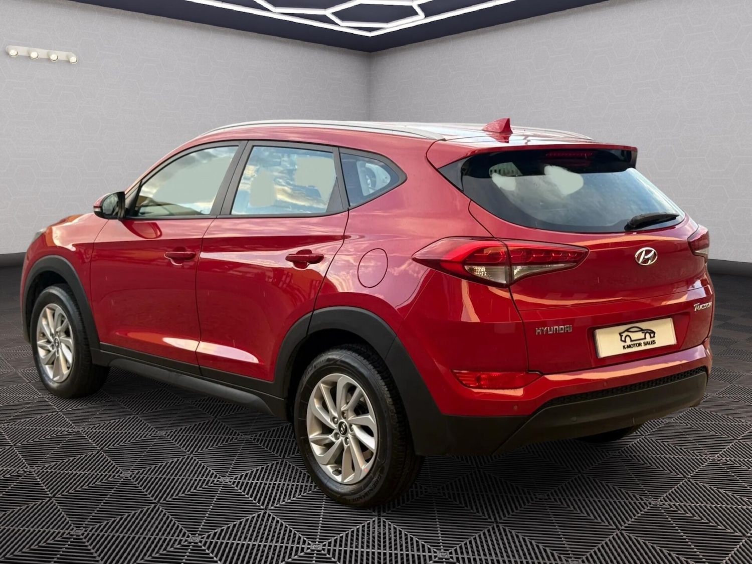 Used Hyundai TUCSON 2017 for sale - 76071850: Photo 6