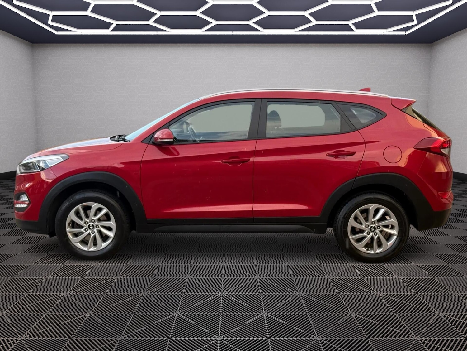 Used Hyundai TUCSON 2017 for sale - 76071850: Photo 7