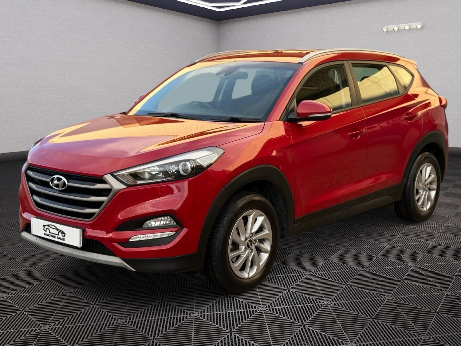 Used Hyundai TUCSON 2017 for sale - 76071850: Photo 8