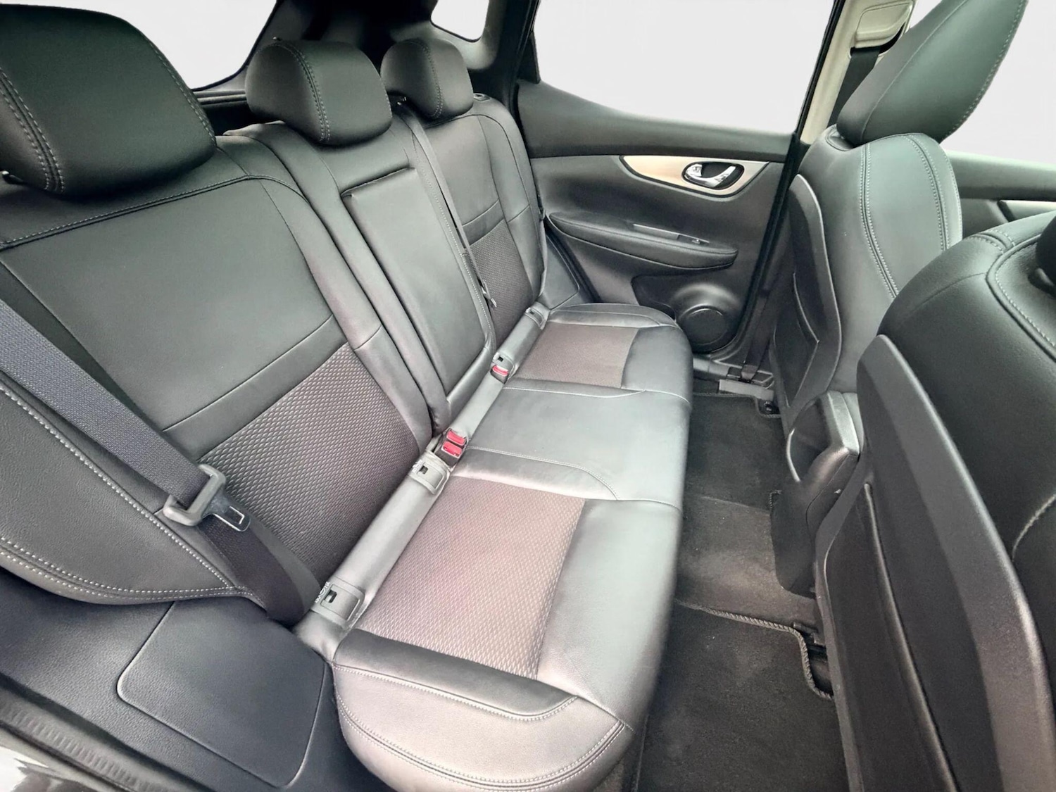 Used Nissan Qashqai 2017 for sale - 77029348: Photo 15