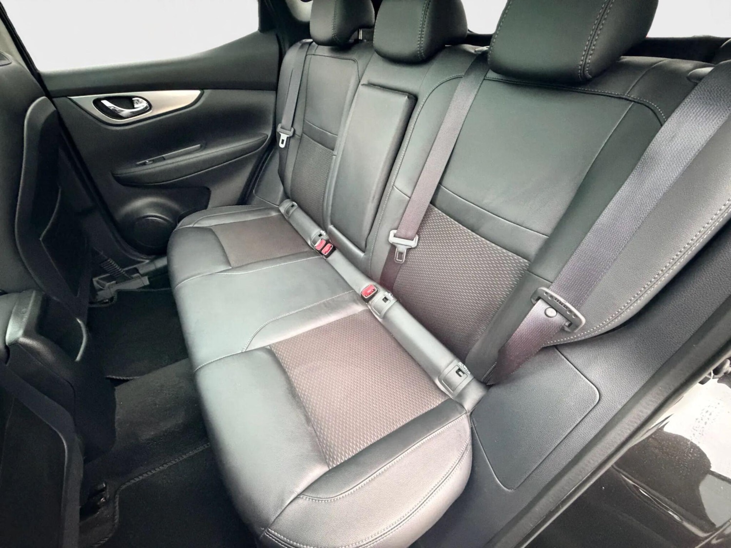 Used Nissan Qashqai 2017 for sale - 77029348: Photo 18